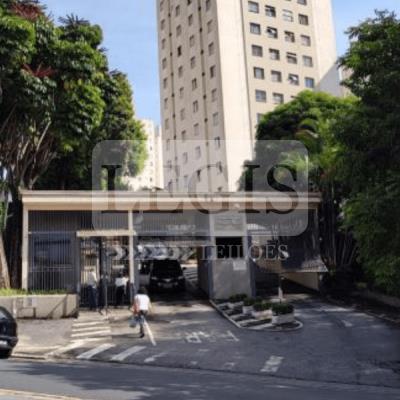 Apartamento com vaga de garagem