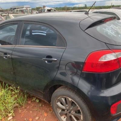 Veículo KIA/Rio EX 1.4 MTHB