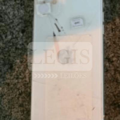Celular Apple/iPhone 11, cor branco.