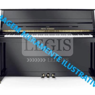 Piano/Fritz Dobbert, com banqueta.