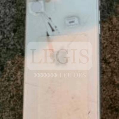 Celular Apple/iPhone 11, cor branco.