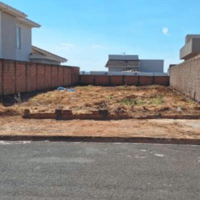 Terreno com A.T 360,00m²