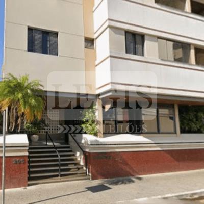 Apartamento com vaga de garagem
