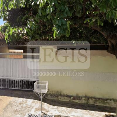 Imóvel residencial com A.T 275,00m²