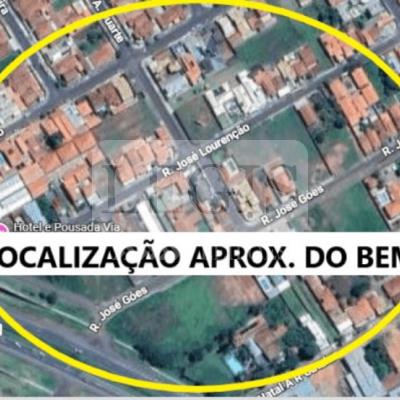 Terreno urbano com A.T 471,90m²