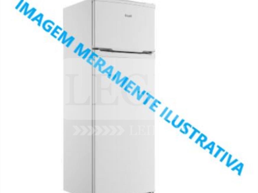 Foto ilustrativa 1 - Geladeira Consul, de aproximadamente 180 litros.