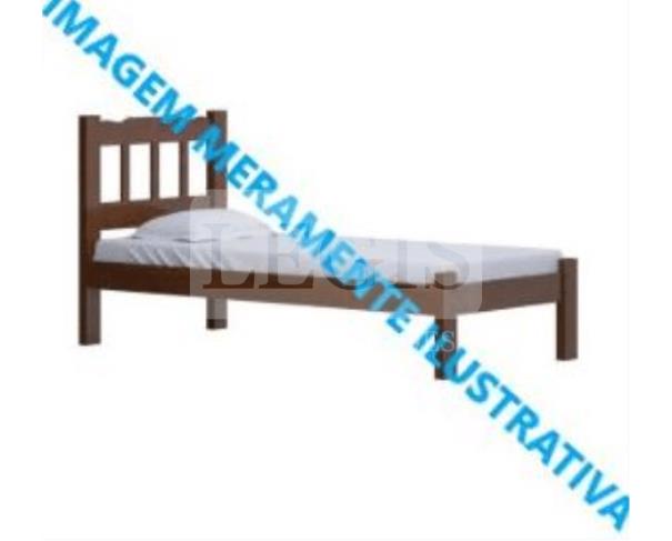 Foto de Cama de solteiro, com colchão.