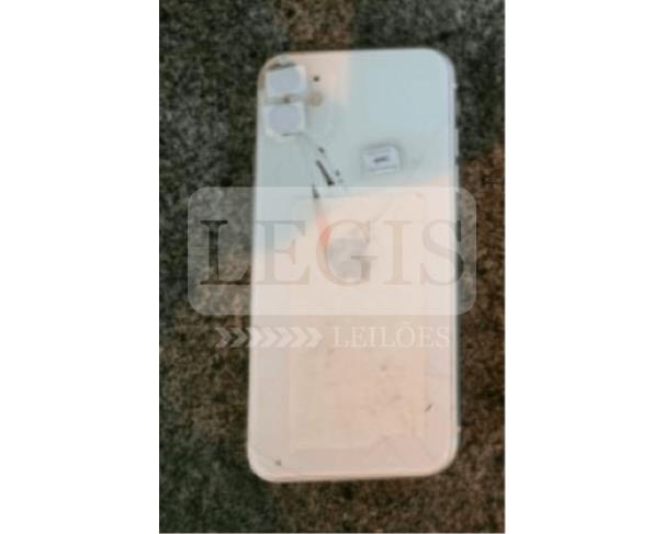 Foto de Celular Apple/iPhone 11, cor branco.