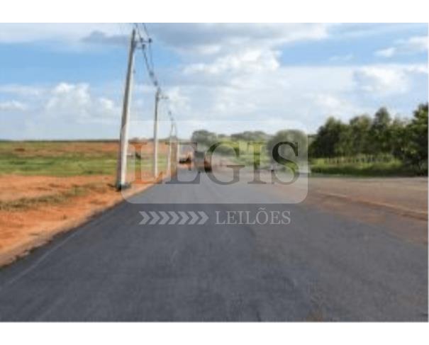 Foto de Terreno com A.T 242,00m²
