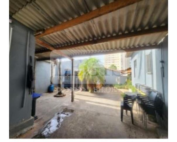 Foto de Imóvel comercial com A.T 271,36m² 