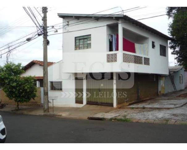 Foto de Imóvel residencial com A.T 173,50m²