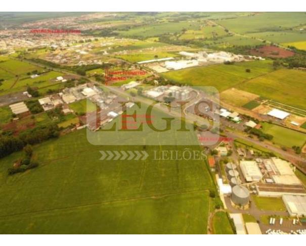Foto de  Imóvel comercial com A.T 6.005,25m² 