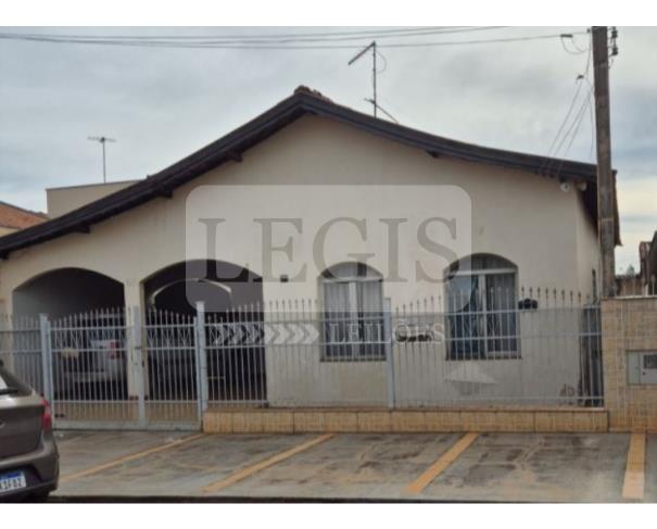 Foto de Imóvel residencial com A.T 275,00m²