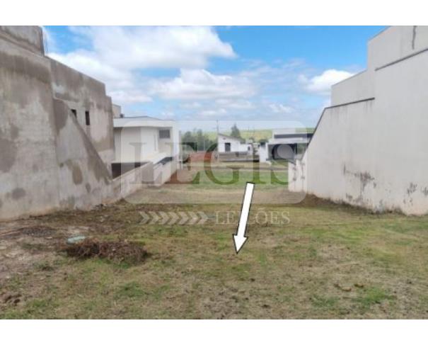 Foto de Terreno com A.T 259,01m² 