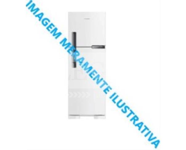 Foto de Refrigerador duplex, sem marca aparente.