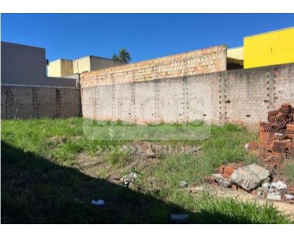 Foto de Terreno urbano com A.T 240,00m²
