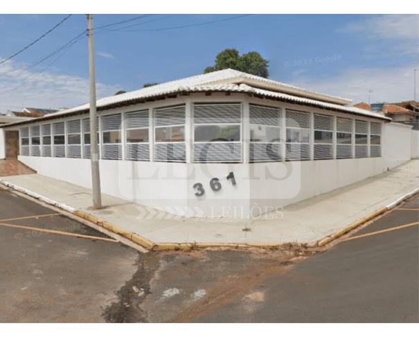 Foto de Imóvel residencial com A.T 264,50m²
