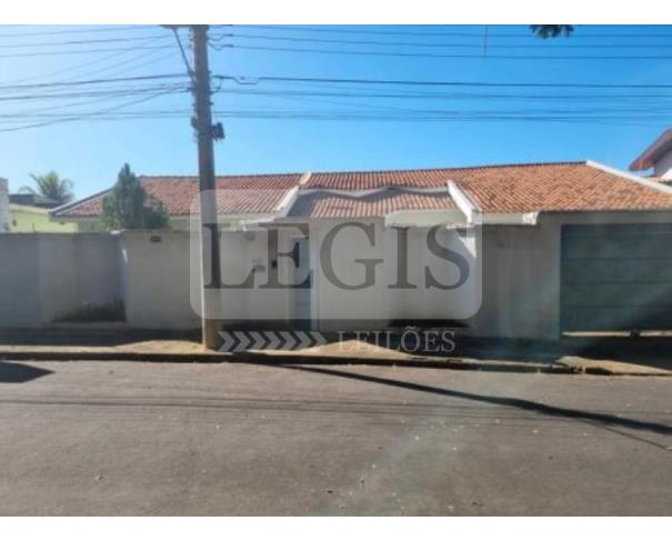 Foto de Imóvel Residencial com A.T 675,00m²