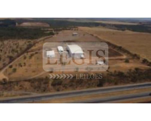 Foto de Fazenda com benfeitorias com A.T 14,43,63 hectares