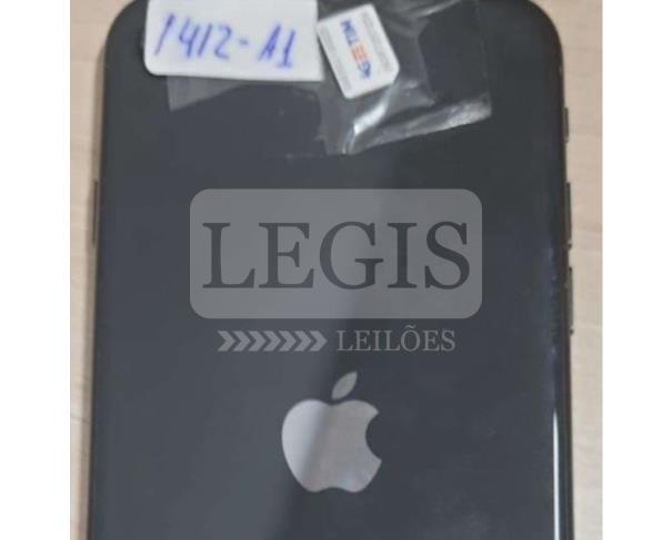 Foto de Celular Apple/iPhone, capa traseira cor preta.