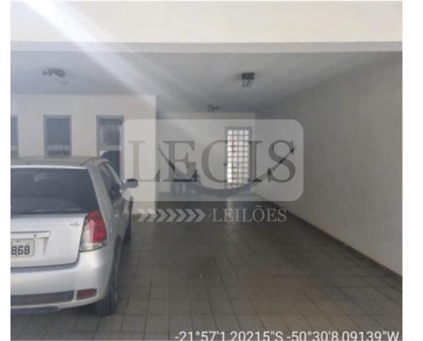 Foto de Imóvel Residencial com A.T 675,00m²