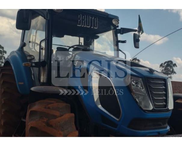 Foto de Trator agrícola LS Mtron Indústria de Máquinas