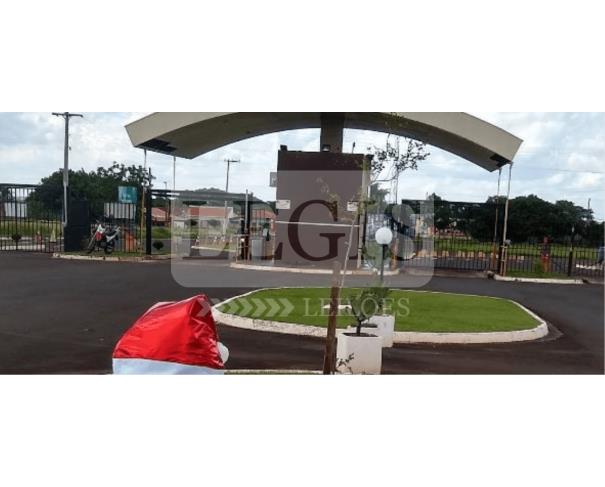 Foto de Direitos fiduciantes s/ Imóvel residencial c/ A.T 92,5000m²