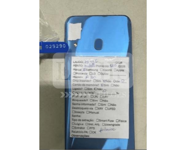 Foto de Celular Samsung/A30, cor azul.