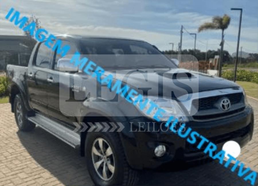 Direitos sobre um veículo I/Toyota/Hilux CD4X4 SR