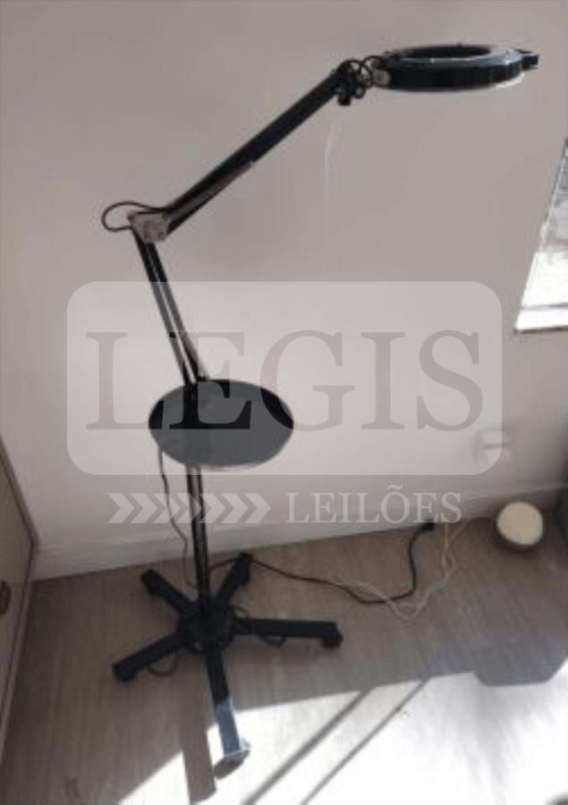 Lupa Estek, com iluminação em LED